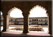 Anguri Bagh et Mehmaan Khana vus du Diwan-I-Khas