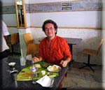 Déjeuner à l'extèrieur de temple - Thali lunch outside Sri Meenakshi temple