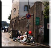 Un petit tas d'ordure à Torre Annunziat