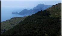 Le golfe de Salerne et Capri vus de San Costanzo... - Golfo di Salerno and Capri as seen from San Costanzo...